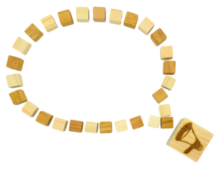 スピーカーから吹き出しがあるウッドキューブの会話のフレーム