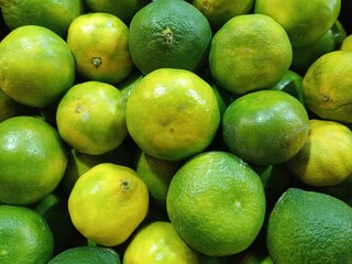 limes in the market
