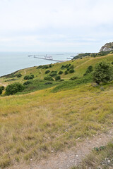 The White Cliffs of Dover, Klippen mit Wanderweg und Wiesen, Dover in Kent, England