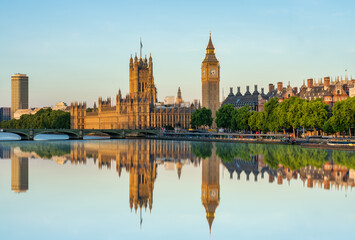 Fototapeta na wymiar Big Ben and Westminster bridge with reflection in London. England