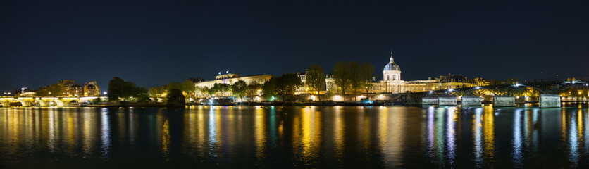 Fototapeta na wymiar Paris evening riverside overlooking Office Des Longitudes