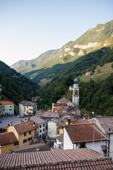 Fototapeta na wymiar Rooftops of little Italian village in the mountains