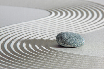 Fototapeta na wymiar Japanischer ZEN Garten der Yin Yang Meditation mit Stein in Sand