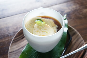 Iced Coffee With Ice Cream - コーヒー フロート