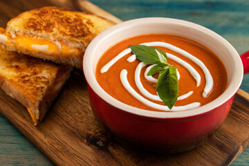 tomato soup with bread and basil