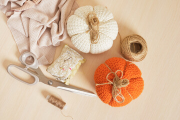 creating DIY Halloween decorations, fabric pumpkins and knitted pumpkins