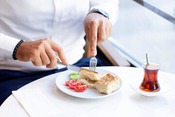 Light breakfast time with Su Böreği. 