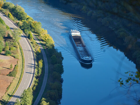 Lastkahn &ndash; Motorschiff &ndash; Binnenschifffahrt - Schifffahrt