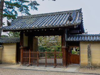 torii gate japanese shrine