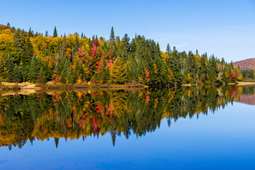 Spectacular autumn in Mont Tremblant, Quebec, Canada - 535909357