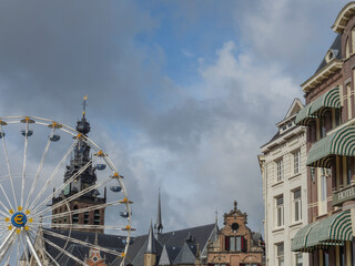 Fototapeta premium Die Stadt Nijmegen an der Waal