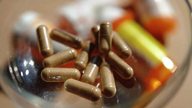 Tablets, capsules, antibiotics. Disease prevention. Treatment for colds and flu. Coronavirus. Receptor drugs. White and green pills.