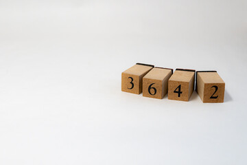 木ブロック　数字　Number　ナンバー　3642