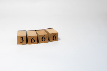 木ブロック　数字　Number　ナンバー　3666