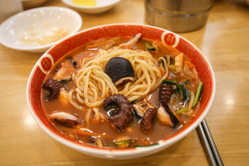 It's a jjamppong dish with a lot of jjamppong