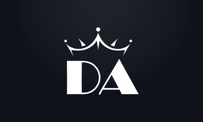 King crown logo design vector and extra bold queen symbol