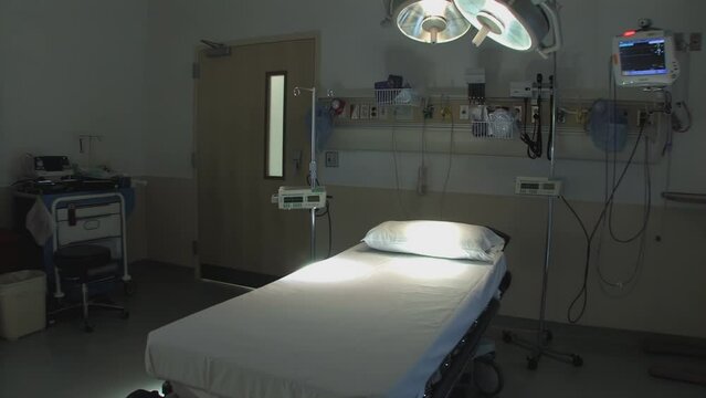 4K long tracking shot of an empty hospital operating room. Pandemic/Epidemic concept.