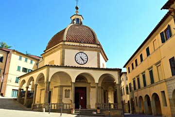 Fototapeta na wymiar glimpse of the medieval village of Poppi in the city of Arezzo in Tuscany, Italy