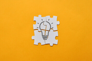 The image of a light bulb as a symbol of the origin of an idea