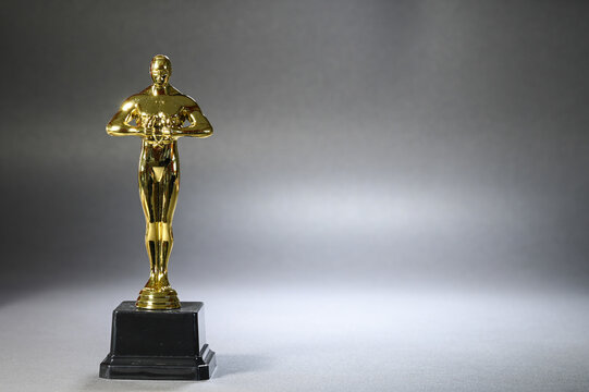 Oscar cinéma prix trophée hollywood statuette