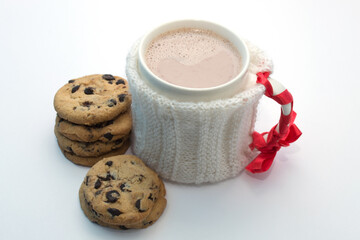 Fototapeta na wymiar chocolate chip cookies and milk