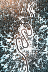 zig zag road dolomites