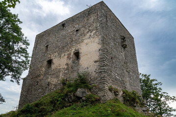 Fototapeta na wymiar Tower of the castle in the mountains