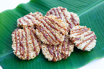 Rice cracker with coconut palm sugar