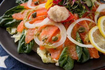 Salmon salad with various vegetables