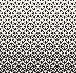 Fototapeta premium Geometric seamless halftone triangle pattern . Abstrat triangle pattern design.