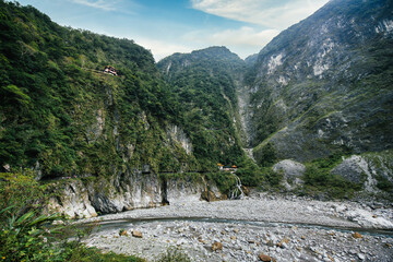Fototapeta na wymiar Deep gorge and turquoise waters river at Taroko National Park in Taiwan