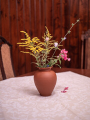  flower bouquet in the flower pot