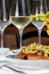 Bruschetta with artichokes