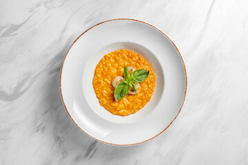 Risotto with cheddar and scallop