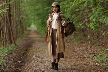 Młoda kobieta w stylizacji Sherlocka Holmsa © Lucky
