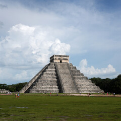 chichen itza pyramid