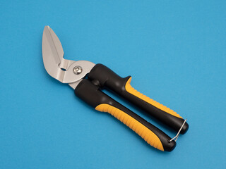 Obraz premium 廃物切断用の万能バサミ