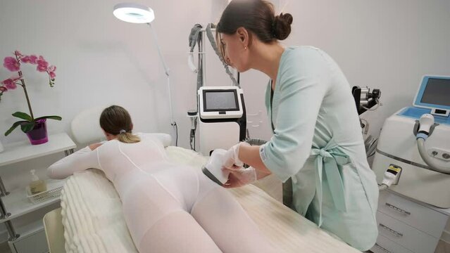 Vacuum-roller body massage in the clinic of modern cosmetology
