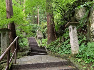 山寺の石段
