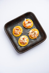 Papdi pizza are mini food bites, Indian kids favourite party snack