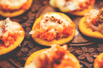 Papdi pizza are mini food bites, Indian kids favourite party snack