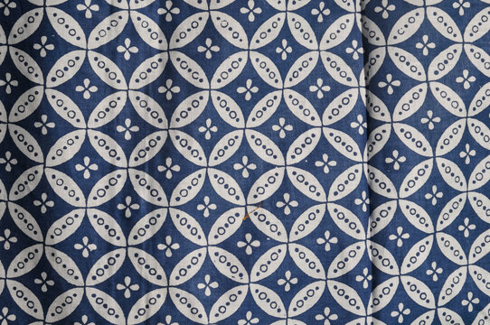 seamless indonesian batik pattern