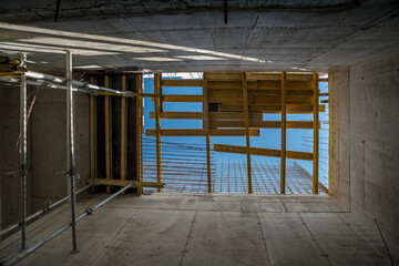 Constructive of a monolithic elevator shaft in residential construction