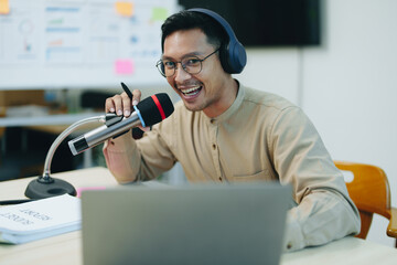 podcast, content business in social media consulting on business investment and financial planning,...