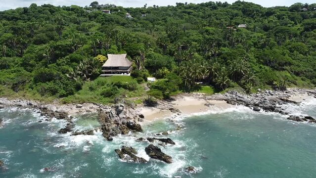 Dron casa en Playa turqueza Sayulita Jalisco Mexico