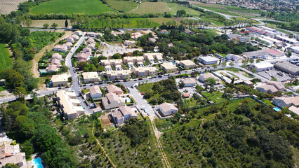 Fototapeta na wymiar Photo aérienne de Castries , lotissement , rues , urbanisme, maisons, Hérault Occitanie France