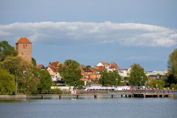 Fototapeta premium Kietzbrücke von Waren (Müritz)