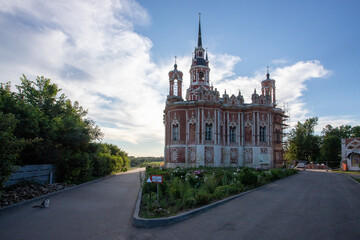 Obraz na płótnie Canvas Moscow region, city of Mozhaisk. View of the Mozhaisk Kremlin and Novo-Nikolsky Cathedral