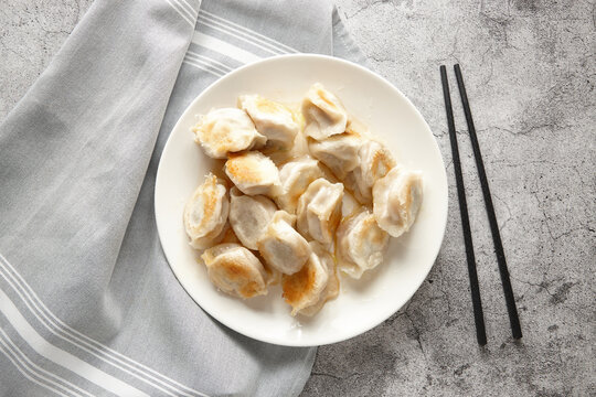 pork and chive stir fry dumplings