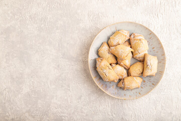 Homemade sweet cookie with apple jam on gray concrete. top view, copy space.